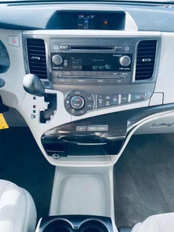 2013 Toyota Sienna- SD LE V6 7 Passenger Au Hot Springs AR