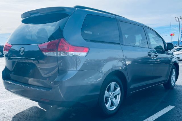 2013 Toyota Sienna- SD LE V6 7 Passenger Au Hot Springs AR