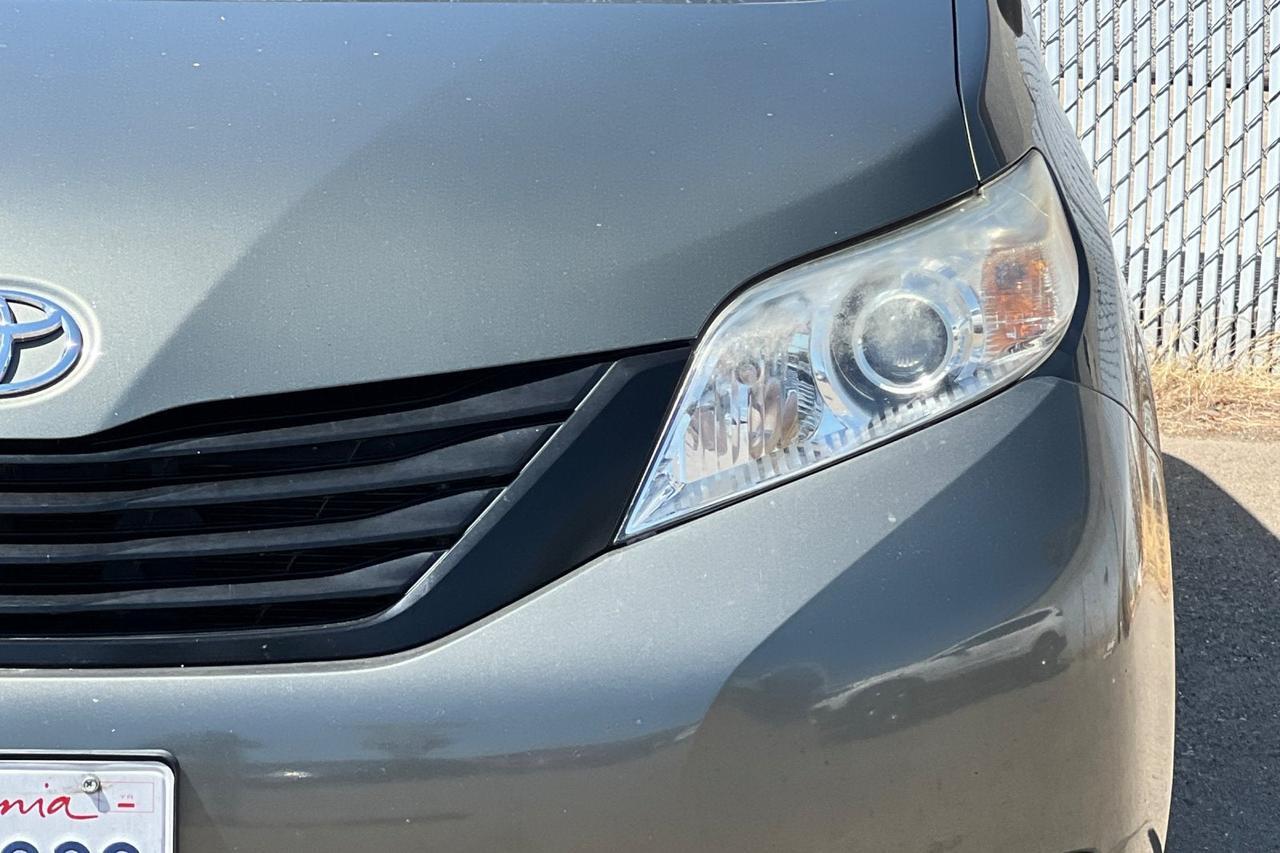 2013 Toyota Sienna L Roseville CA