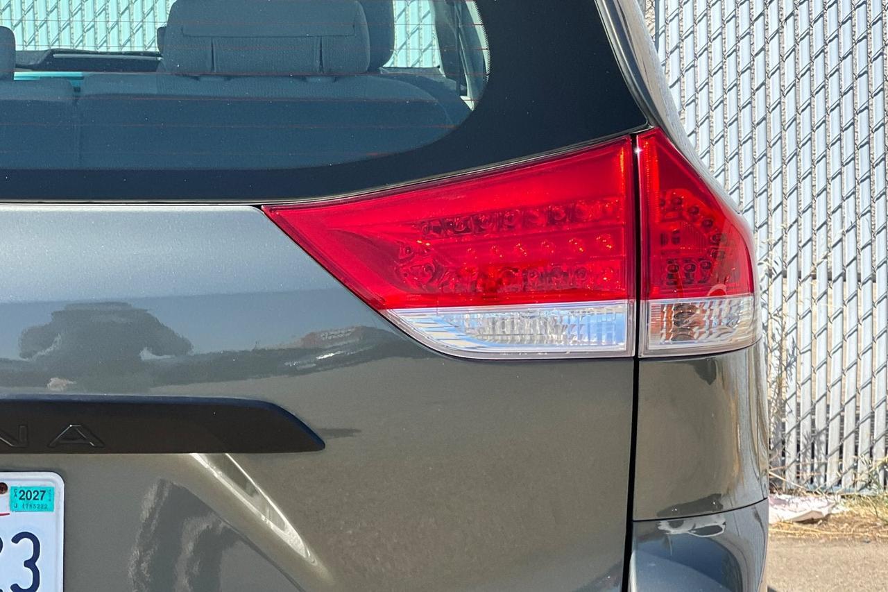 2013 Toyota Sienna L Roseville CA