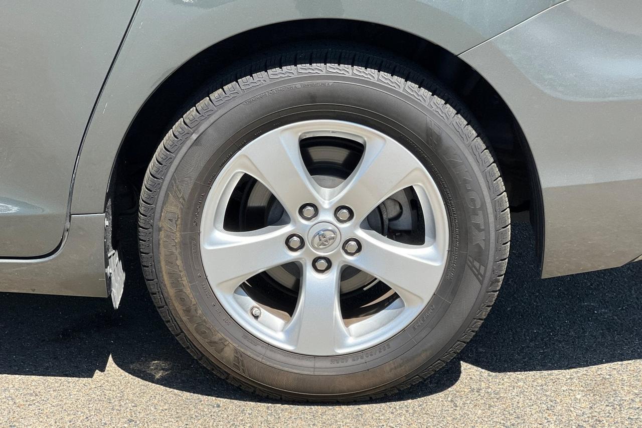 2013 Toyota Sienna L Roseville CA