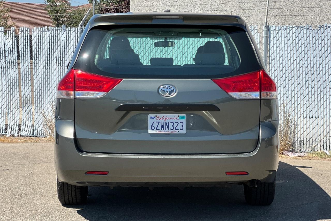 2013 Toyota Sienna L Roseville CA