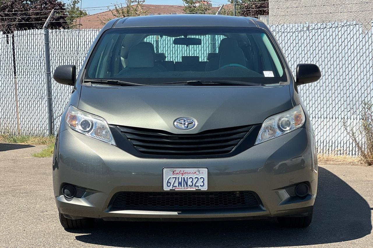 2013 Toyota Sienna L Roseville CA