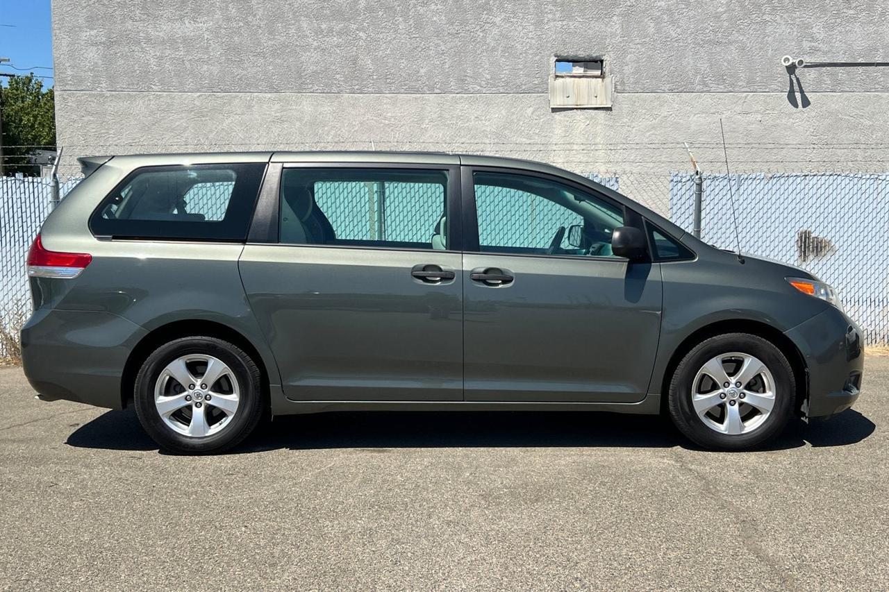 2013 Toyota Sienna L Roseville CA