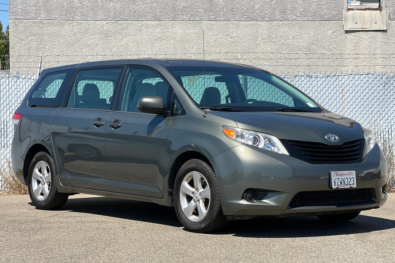 2013 Toyota Sienna L Roseville CA