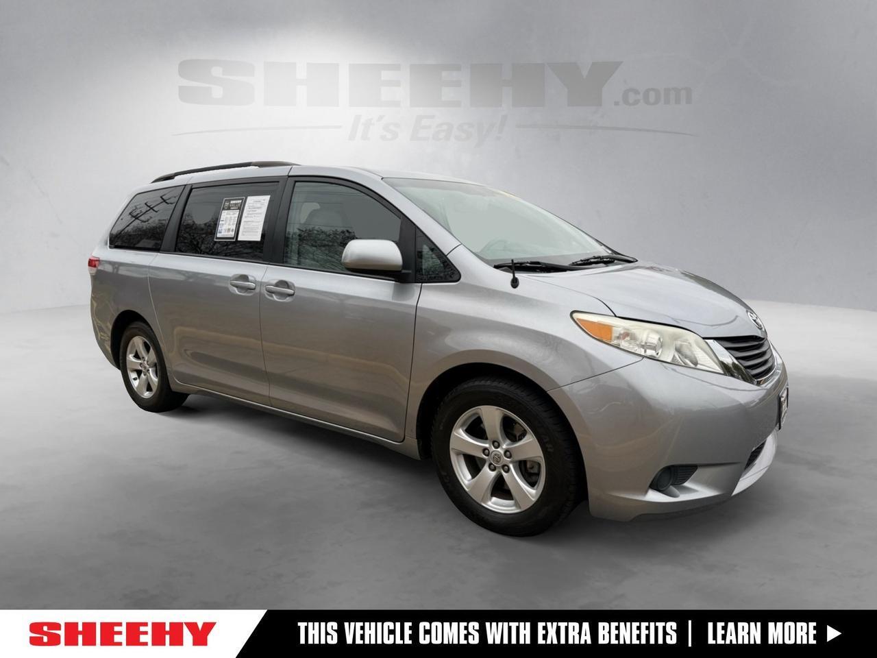 2013 Toyota Sienna LE 8 Passenger