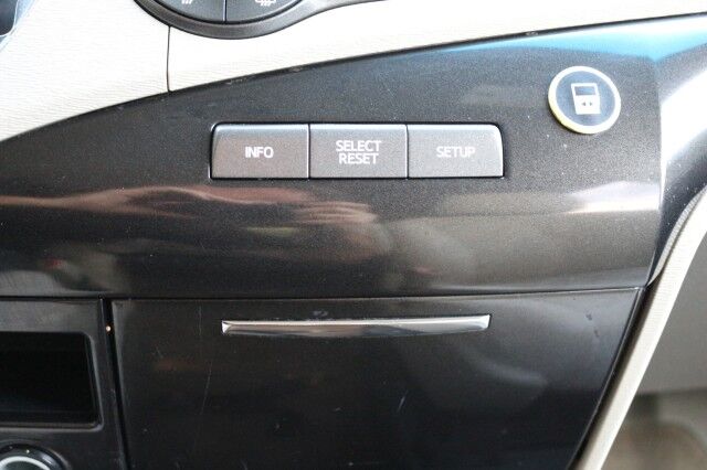 2013 Toyota Sienna LE AAS BraunAbility Wheelchair Accessible Van Knoxville TN
