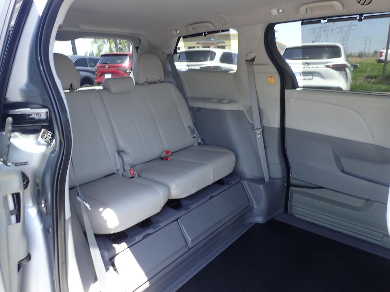 2013 Toyota Sienna LE Anaheim CA