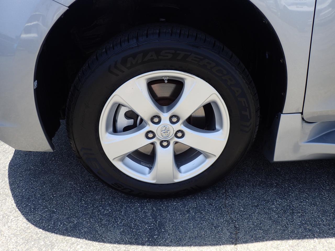 2013 Toyota Sienna LE Anaheim CA