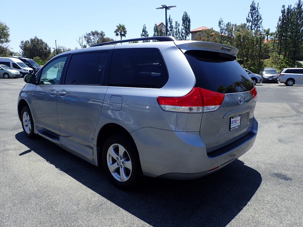 2013 Toyota Sienna LE Anaheim CA