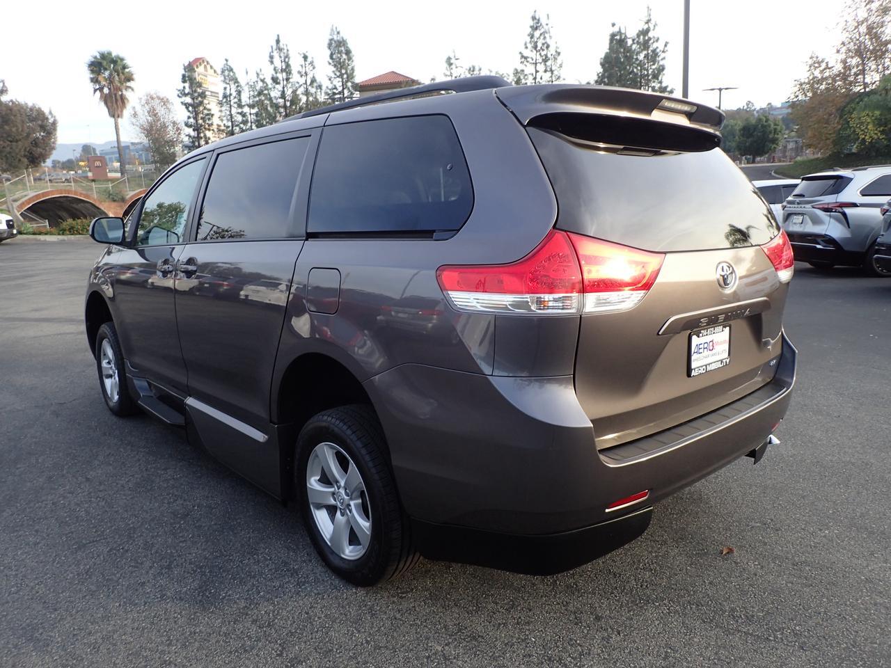 2013 Toyota Sienna LE Anaheim CA
