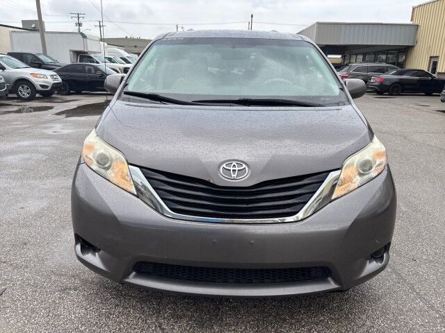 2013 Toyota Sienna LE Cleveland OH