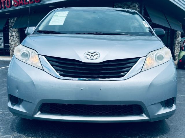 2013 Toyota Sienna LE FWD 8-Passenger V Hot Springs AR
