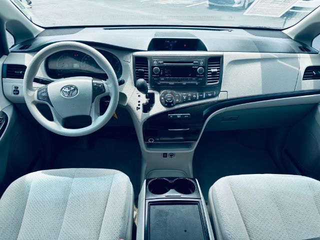 2013 Toyota Sienna LE FWD 8-Passenger V Hot Springs AR