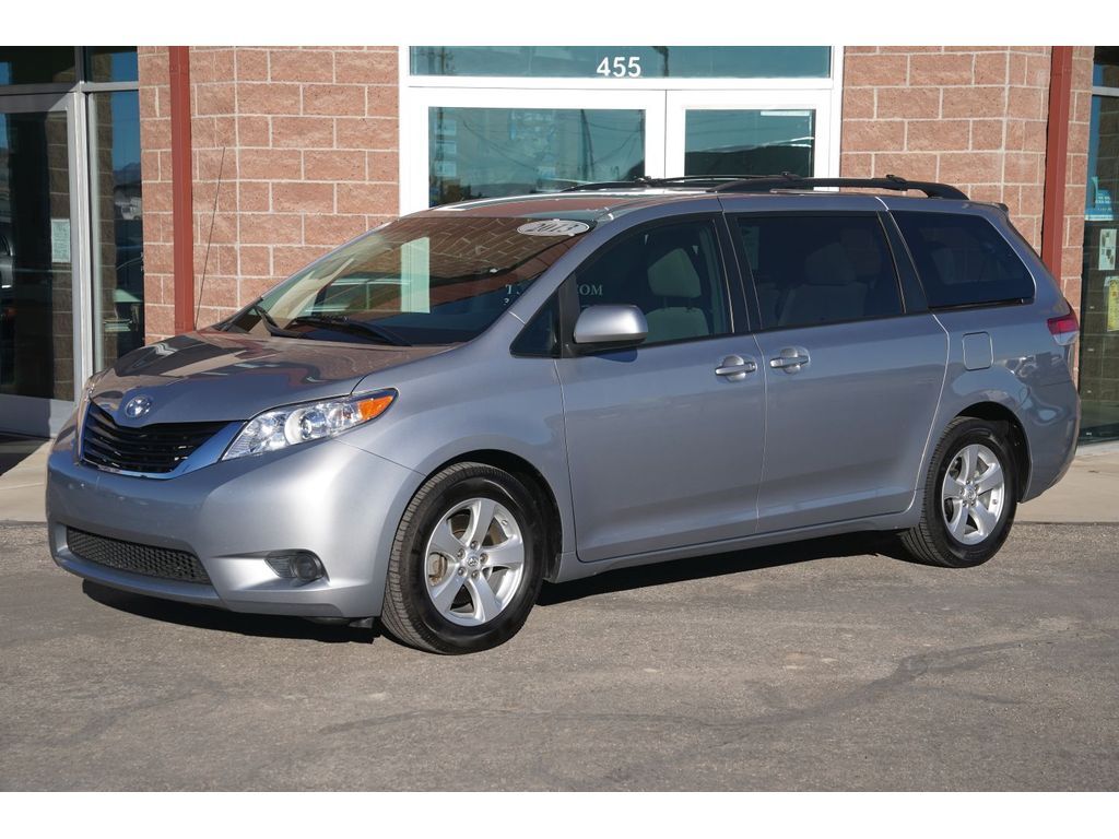 2013 Toyota Sienna LE