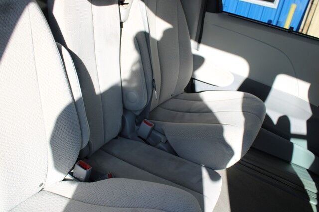 2013 Toyota Sienna LE Melbourne FL