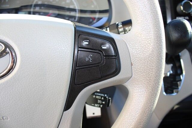 2013 Toyota Sienna LE Melbourne FL