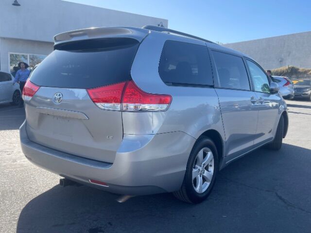 2013 Toyota Sienna LE