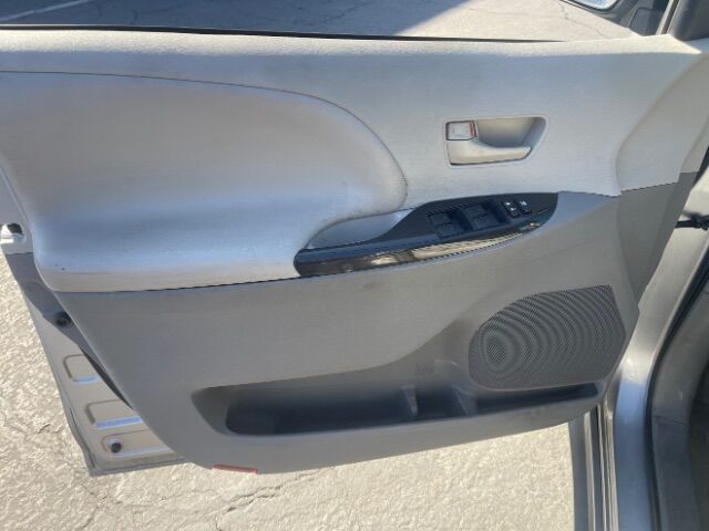 2013 Toyota Sienna LE Mesa AZ