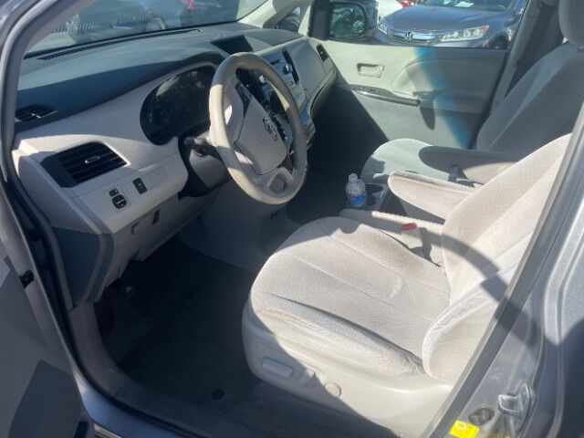 2013 Toyota Sienna LE Mesa AZ