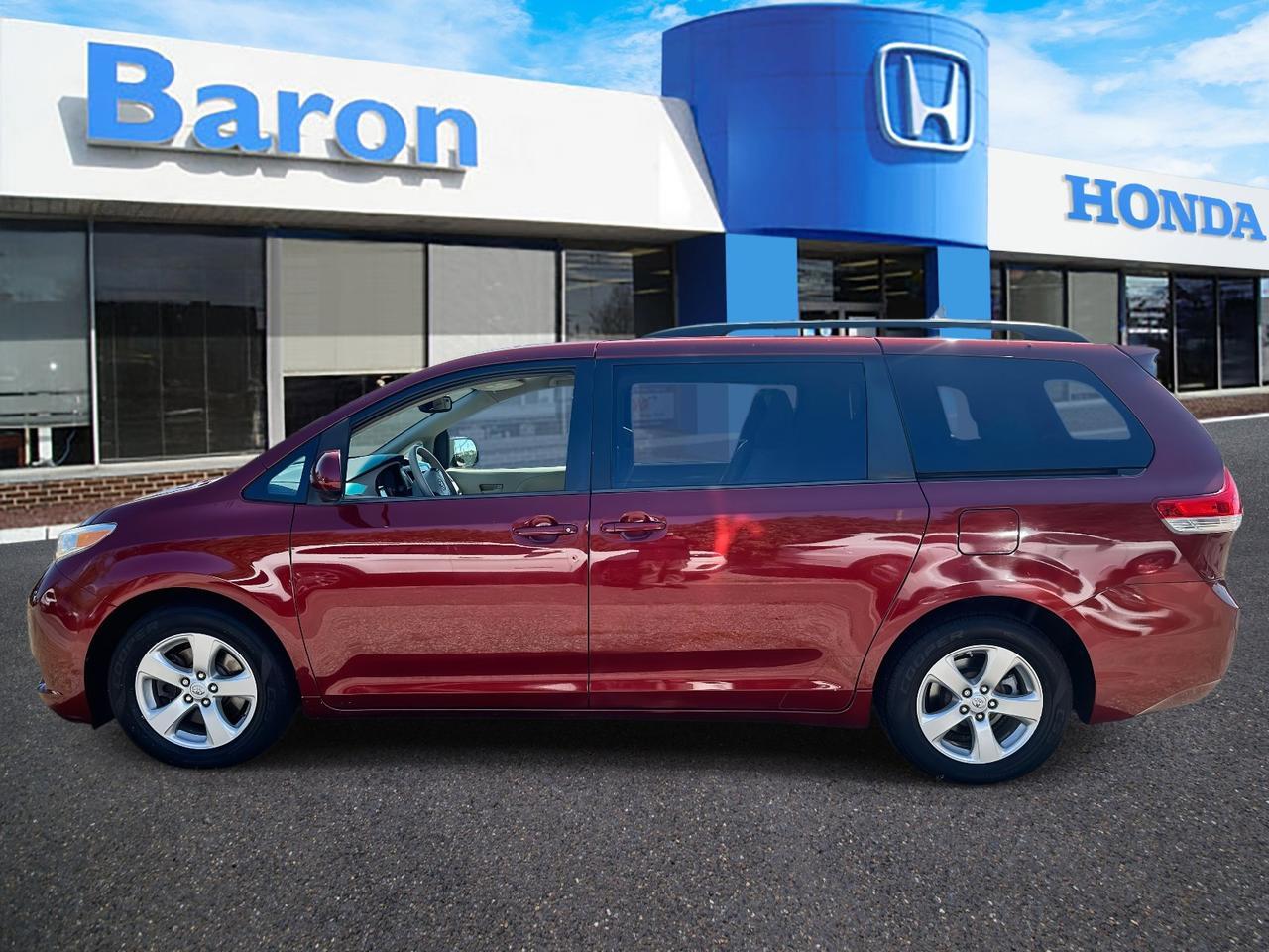 2013 Toyota Sienna LE San Clemente CA