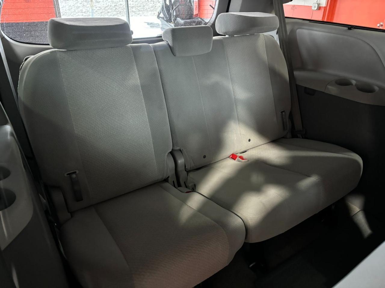 2013 Toyota Sienna LE V6 7 Passenger Auto Access Seat Franklin OH