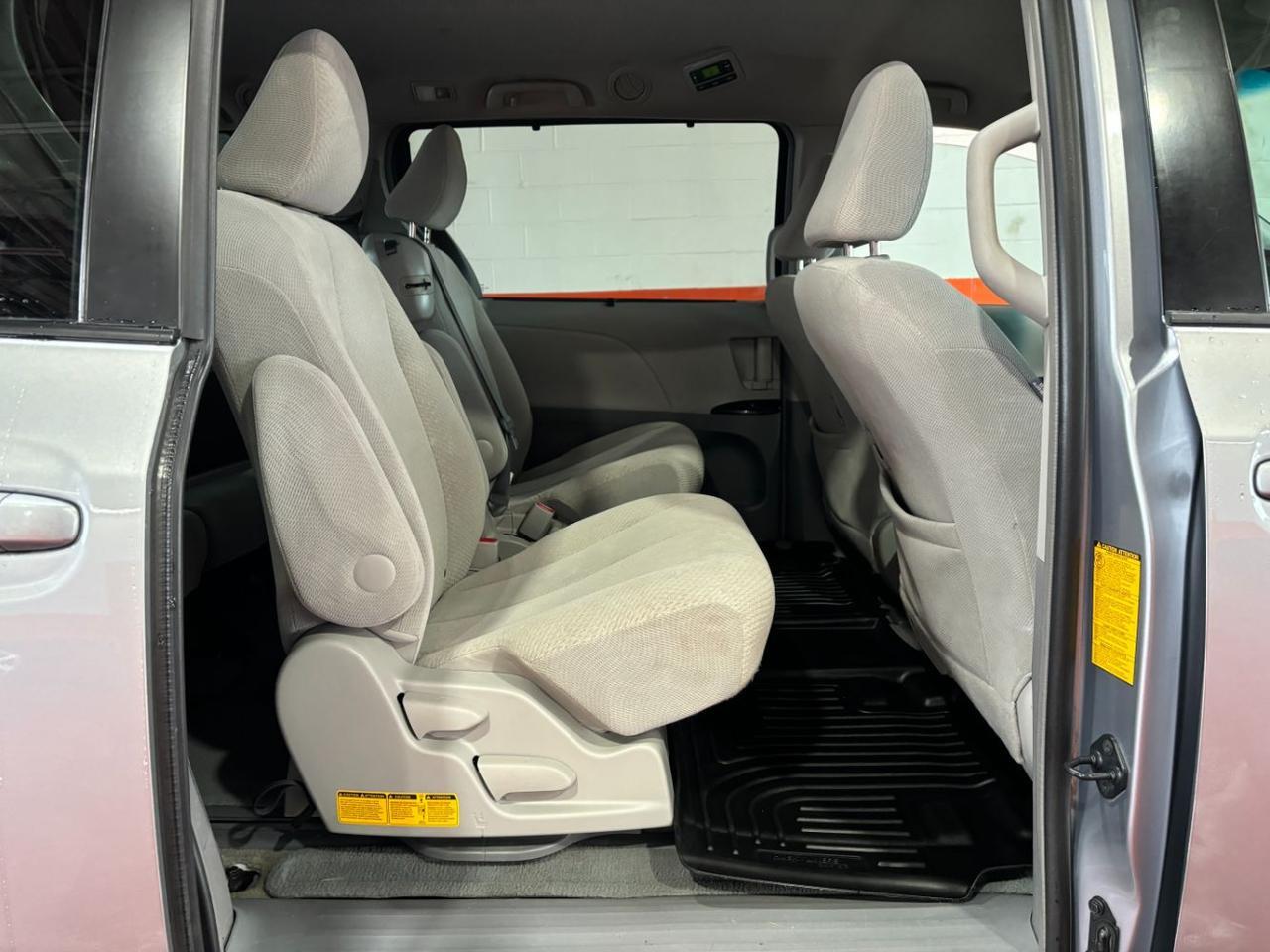 2013 Toyota Sienna LE V6 7 Passenger Auto Access Seat Franklin OH