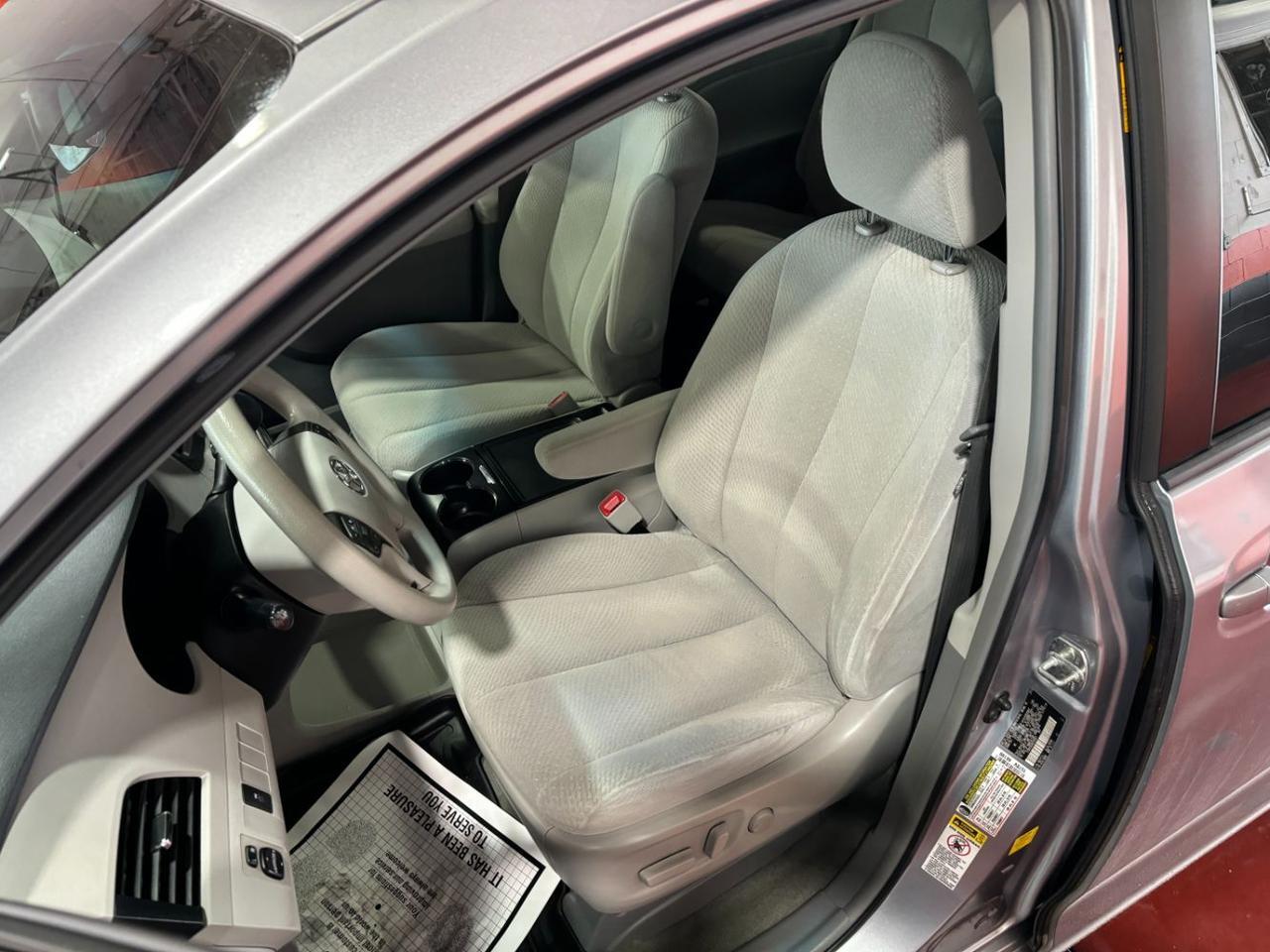 2013 Toyota Sienna LE V6 7 Passenger Auto Access Seat Franklin OH