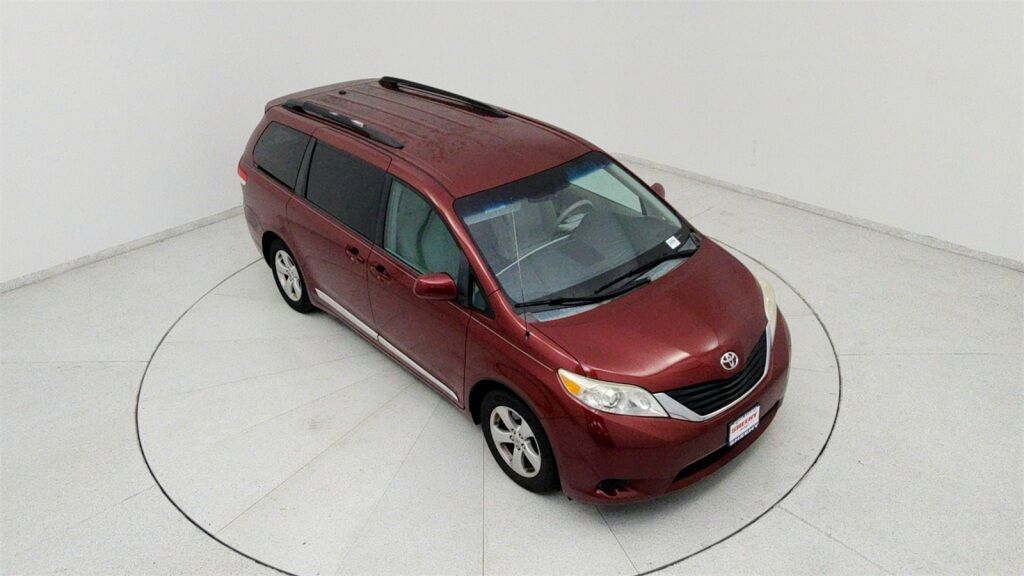 2013 Toyota Sienna LE Laurel MD