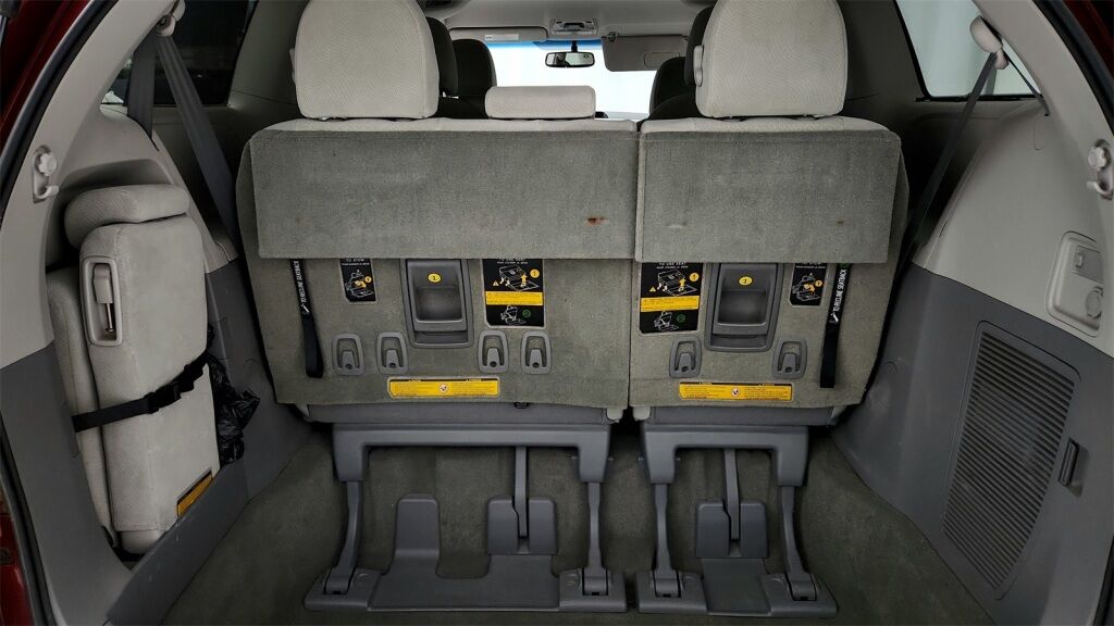 2013 Toyota Sienna LE Laurel MD