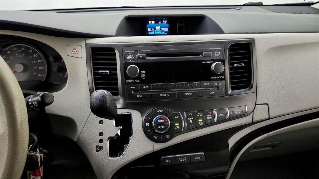2013 Toyota Sienna LE Laurel MD