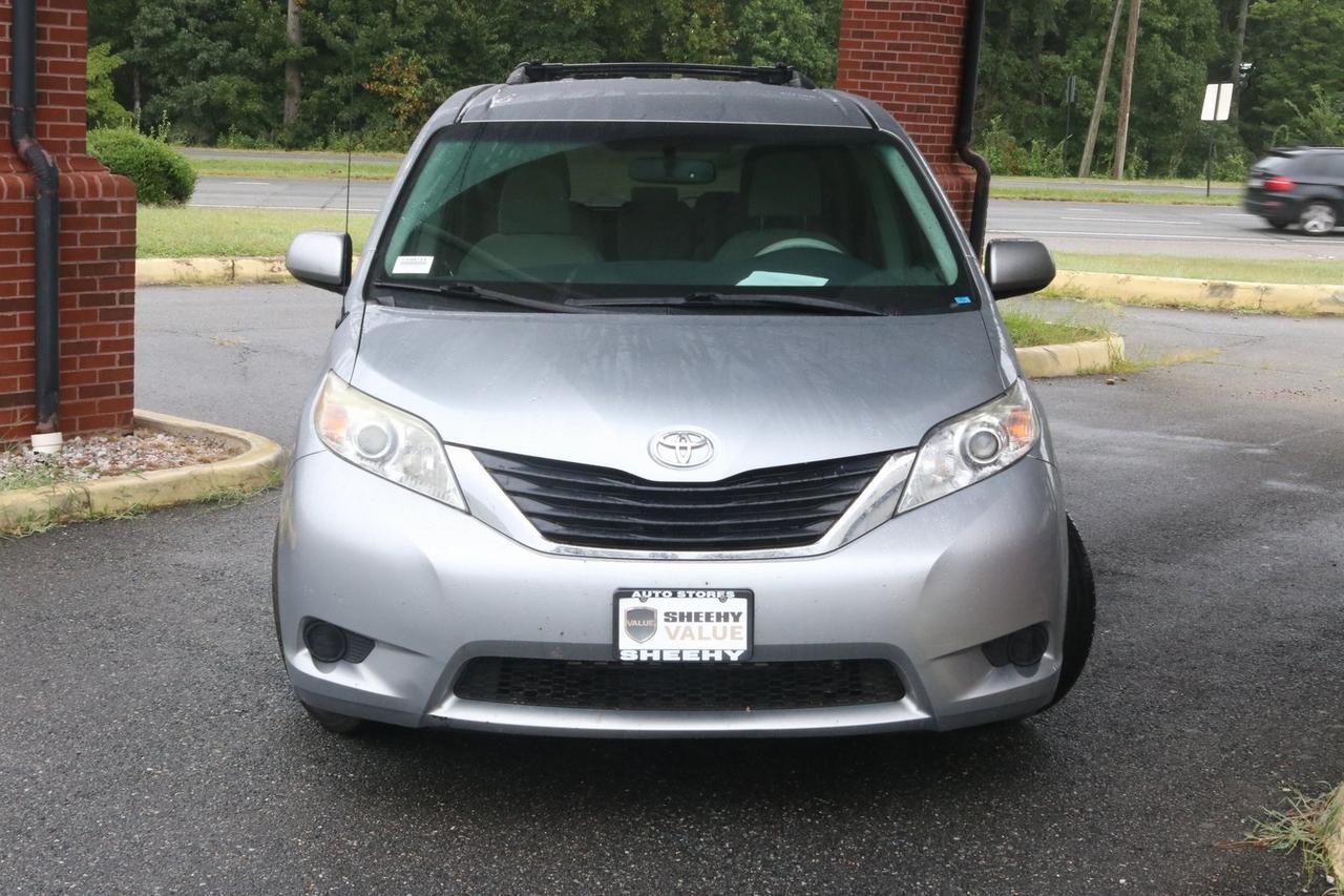 2013 Toyota Sienna LE Fredericksburg VA