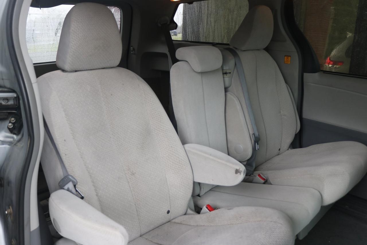 2013 Toyota Sienna LE Fredericksburg VA