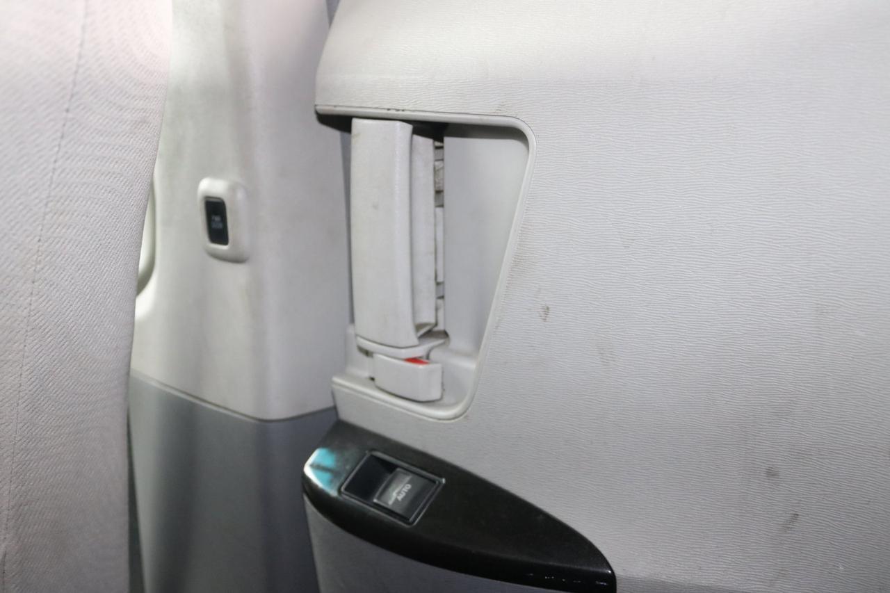 2013 Toyota Sienna LE Fredericksburg VA