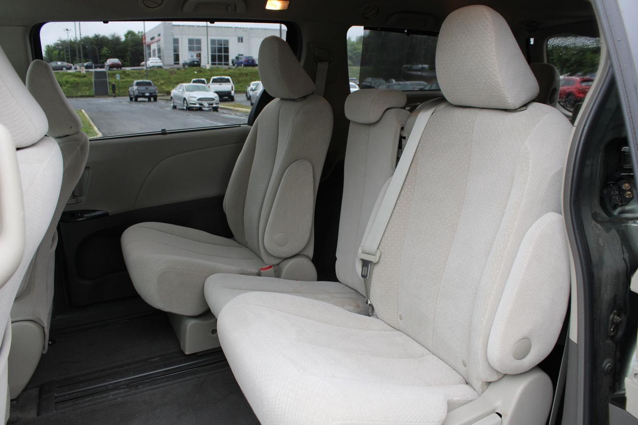 2013 Toyota Sienna LE Fredericksburg VA
