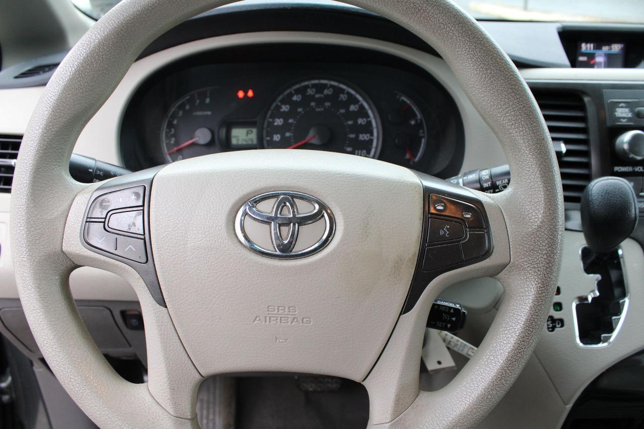 2013 Toyota Sienna LE Fredericksburg VA