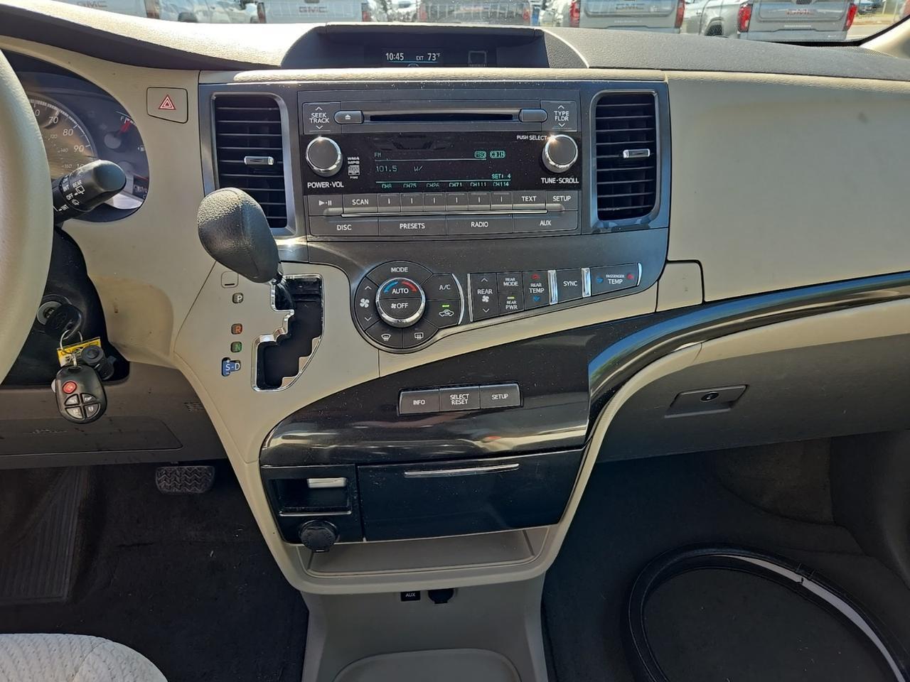 2013 Toyota Sienna LE Fredericksburg VA
