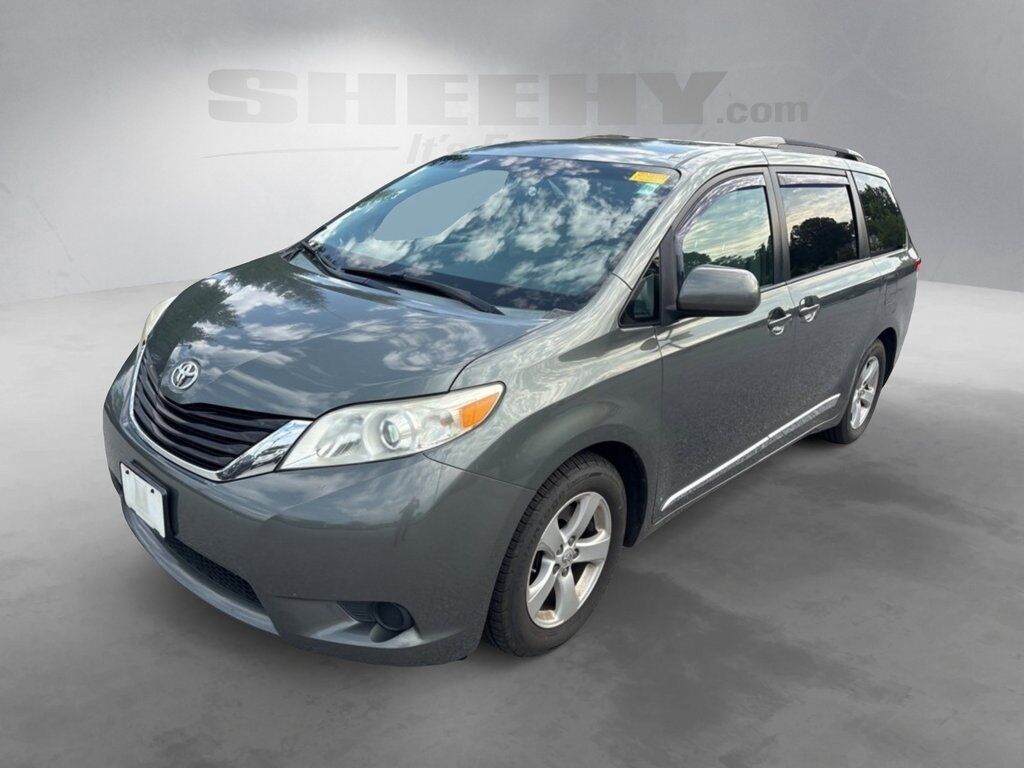 2013 Toyota Sienna LE