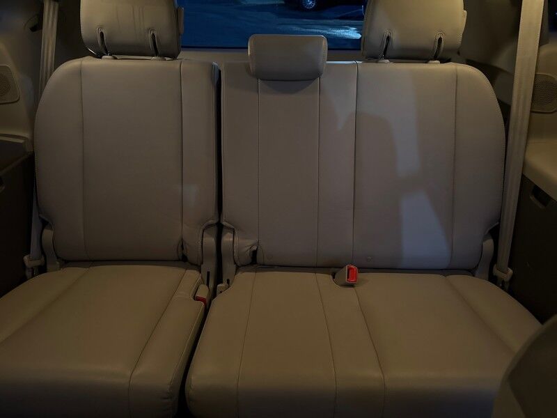 2013 Toyota Sienna Limited 7-Passenger Arlington VA