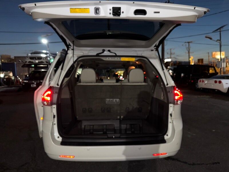 2013 Toyota Sienna Limited 7-Passenger Arlington VA