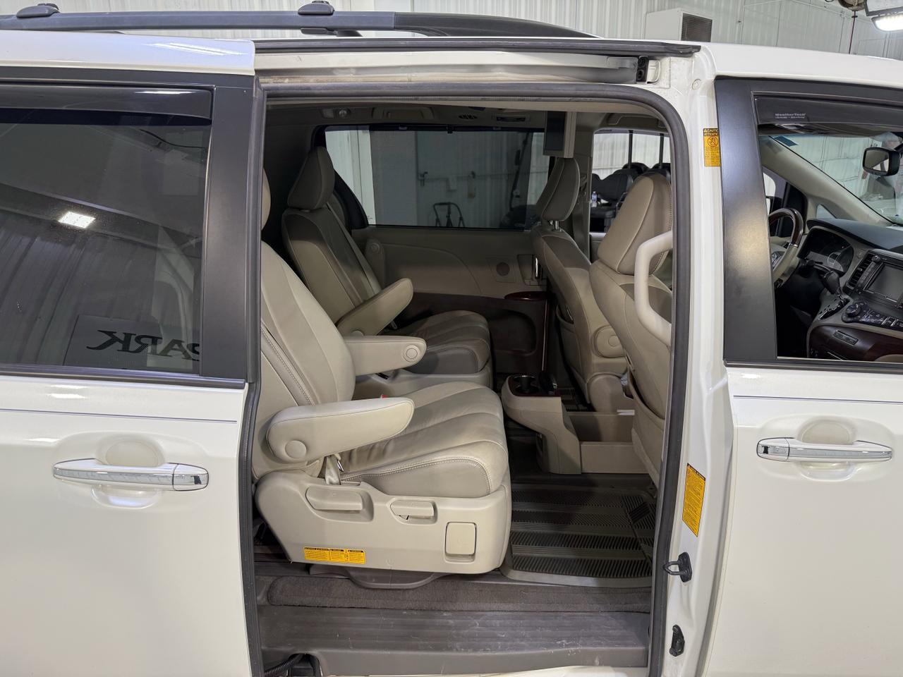 2013 Toyota Sienna Limited San Antonio TX