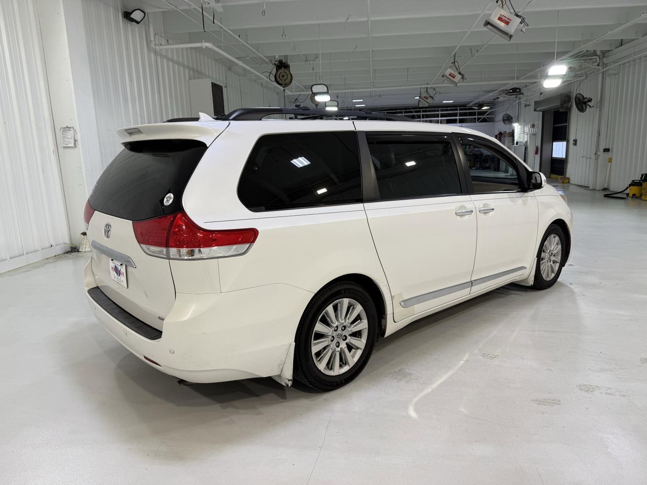 2013 Toyota Sienna Limited San Antonio TX