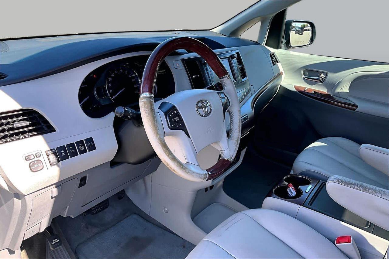2013 Toyota Sienna Ltd Folsom CA