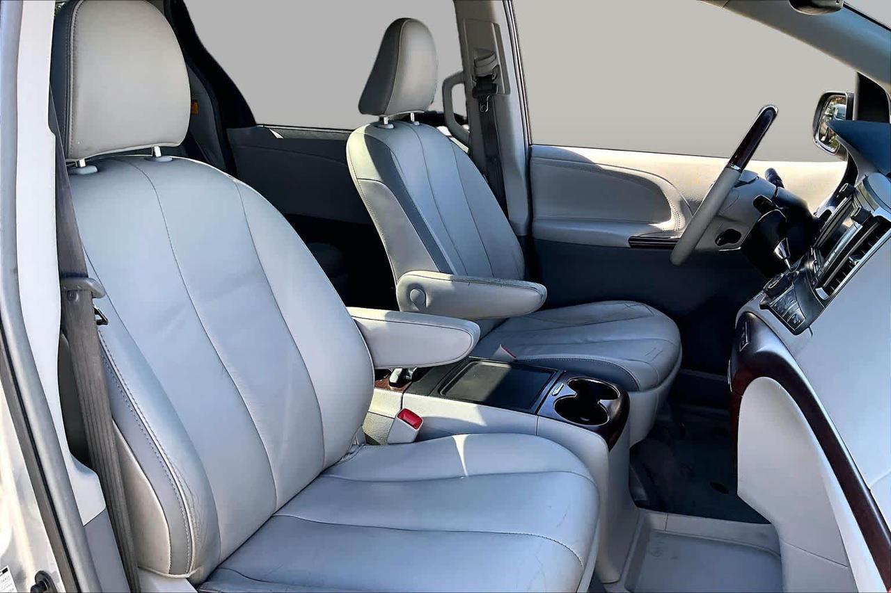 2013 Toyota Sienna Ltd Folsom CA