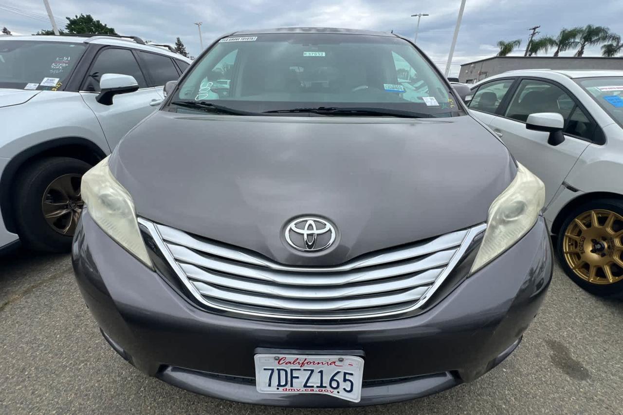 2013 Toyota Sienna Ltd