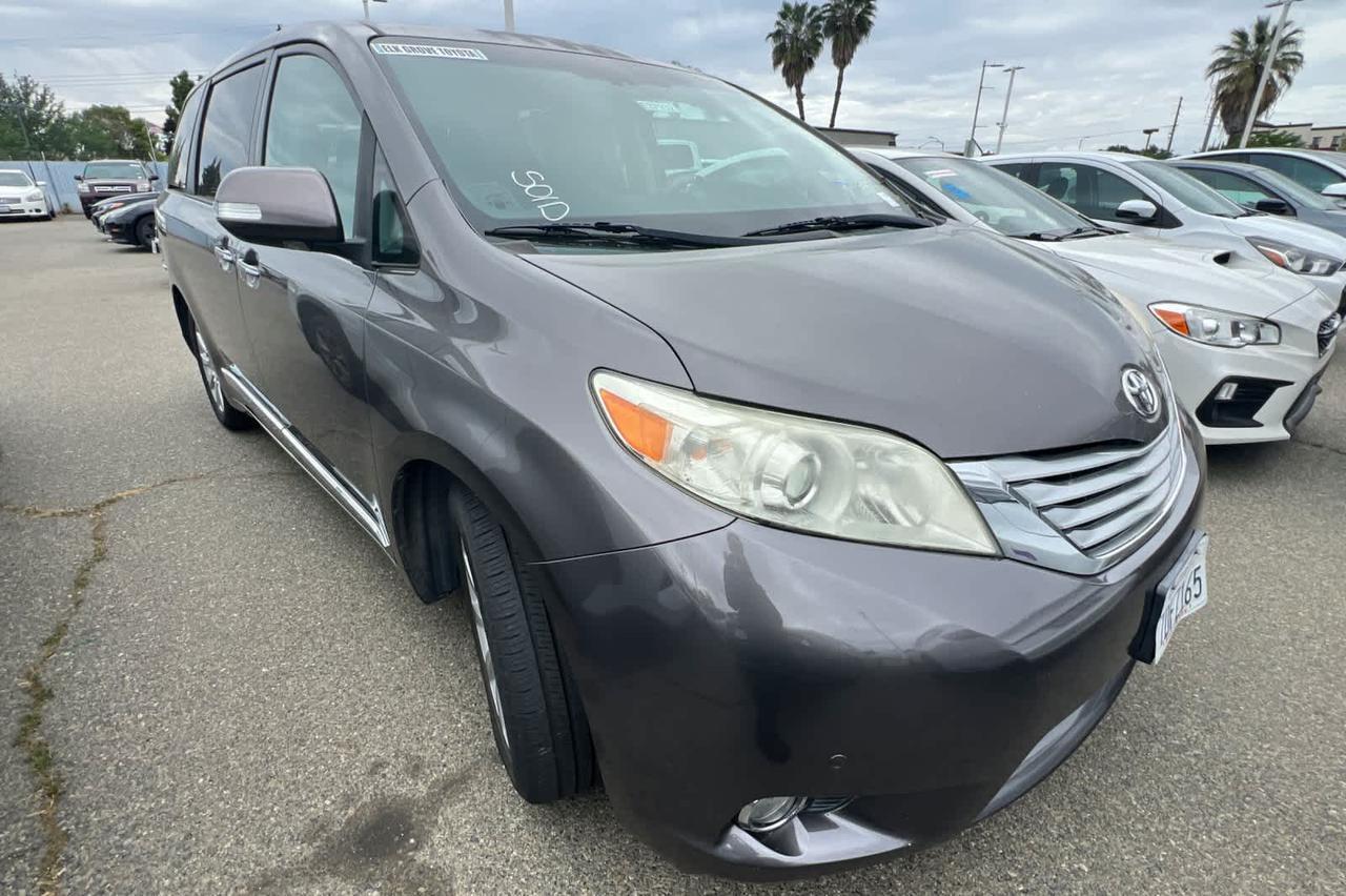 2013 Toyota Sienna Ltd