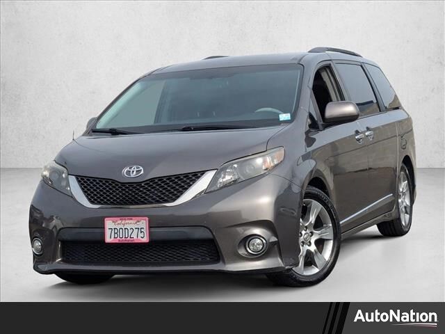 2013 Toyota Sienna SE