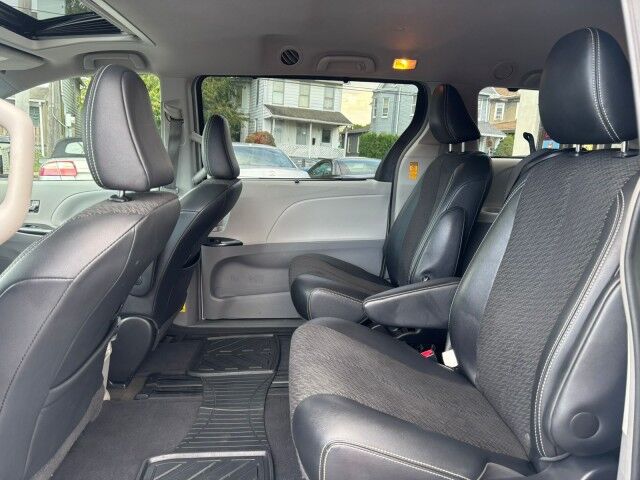 2013 Toyota Sienna SE Whitehall PA 2013 Toyota Sienna SE Whitehall PA