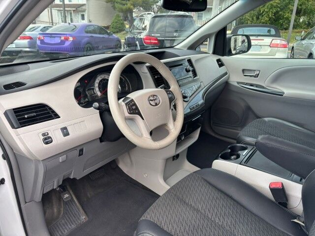 2013 Toyota Sienna SE Whitehall PA 2013 Toyota Sienna SE Whitehall PA