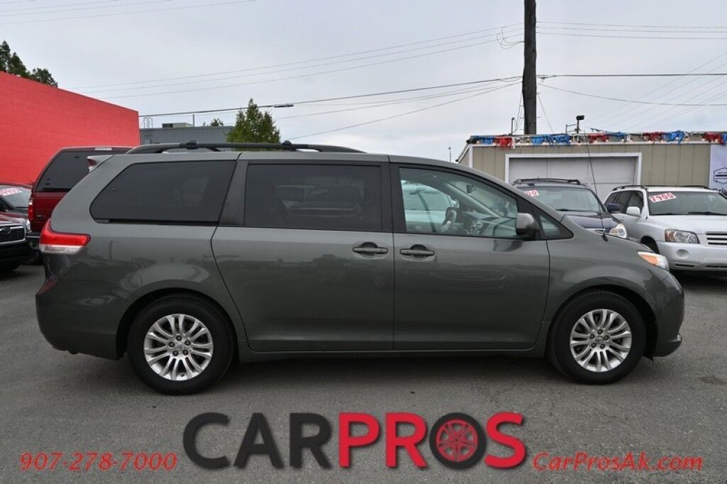 2013 Toyota Sienna XLE - Power & Heated Leather Seats - Power Sliding Doors - Seats 8 - Backup Camera - Blind Spot Monitor - Keyless Entry - Sunroof - Power Liftgate - Tow Package Anchorage AK